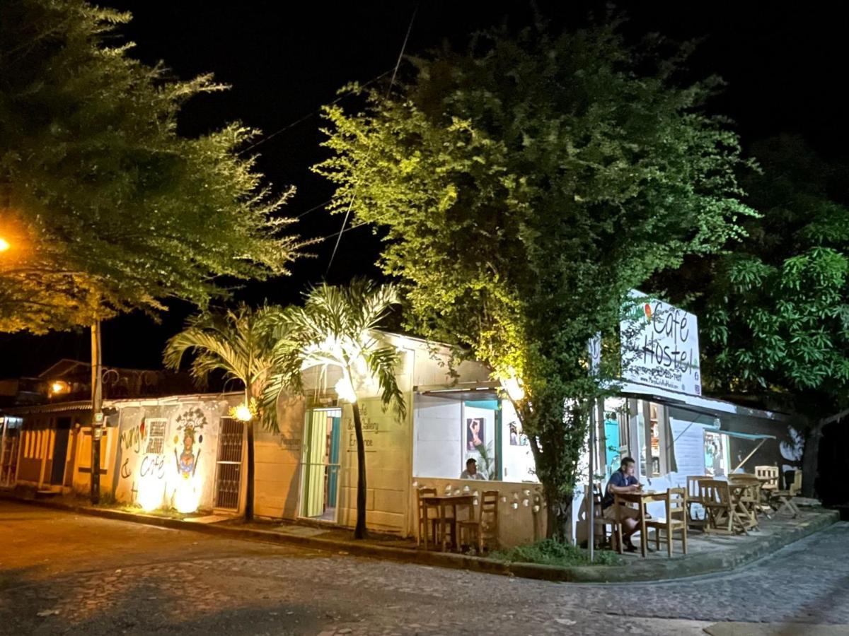 Mango Cafe And Hostel San Juan del Sur Exterior foto